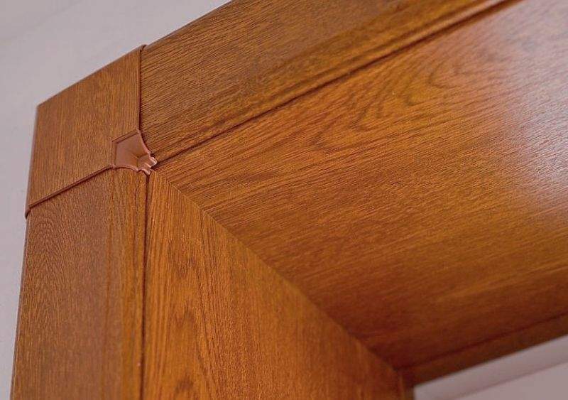 Панель откоса Qunell KNL 300мм, орех (Renolit 2178-007), 6,0 м. KNL0030.56 (attach2 26449)