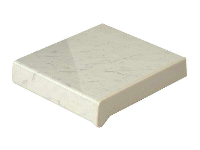 Подоконник пластиковый Moeller 500мм, каррарский мрамор глянцевый с 2 капиносами. MOL0266.45/2